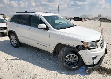 2015 Jeep Grand Cherokee Laredo z USA, uszkodzony, nr VIN 1C4RJEAG8FC232091